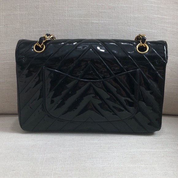 SOLD!!! Vintage Chanel Double Flap in Medium. - Picture 3 of 11